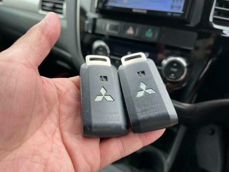 OUTLANDER PHEV