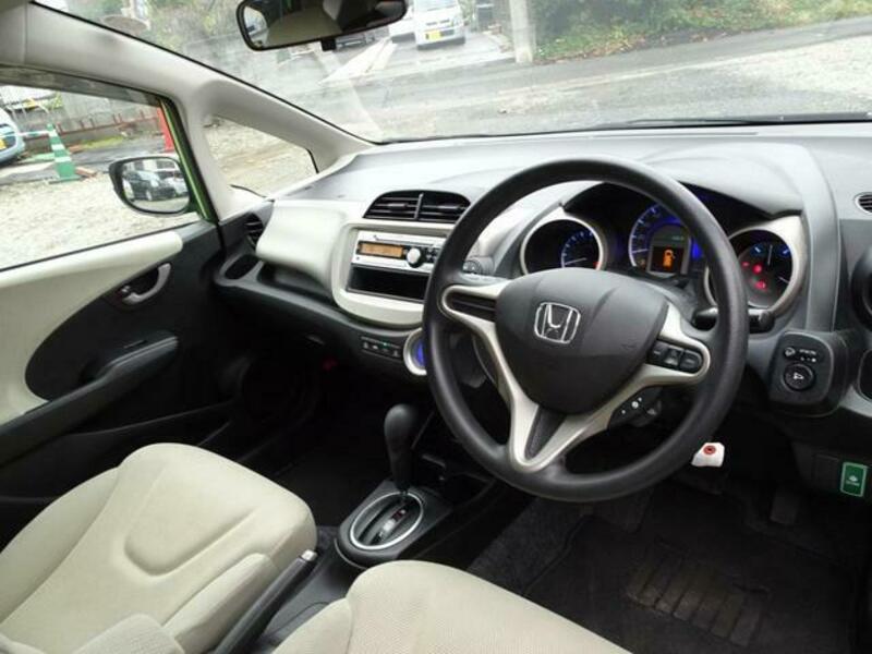 FIT HYBRID