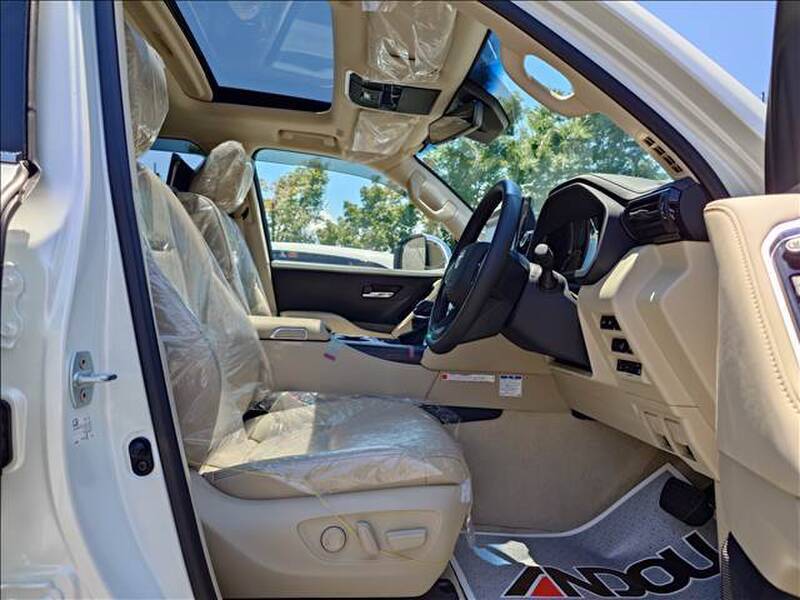 LAND CRUISER