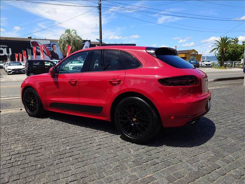 MACAN