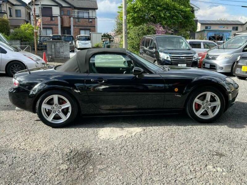 ROADSTER