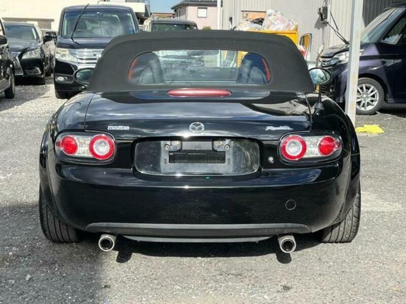 ROADSTER