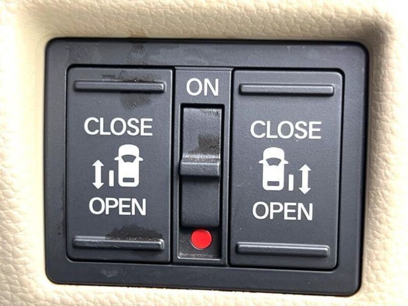 N BOX
