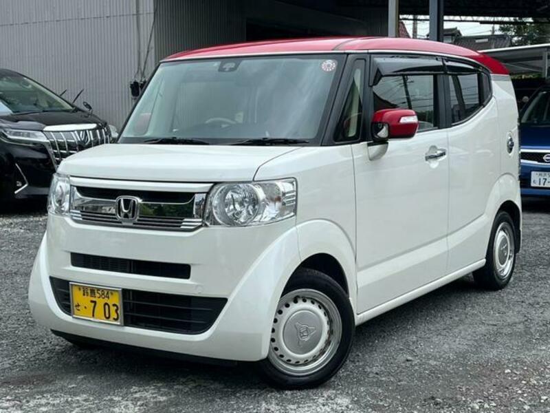 HONDA N BOX SLASH