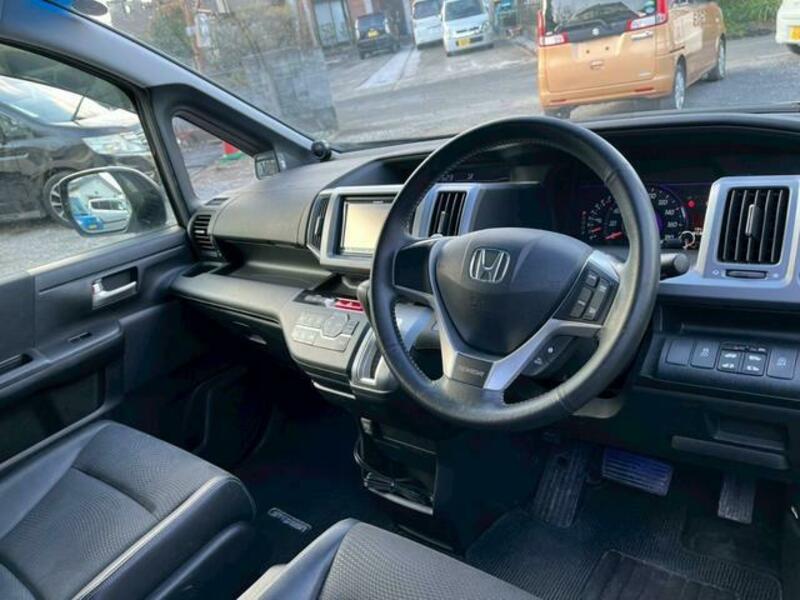 STEPWAGON SPADA