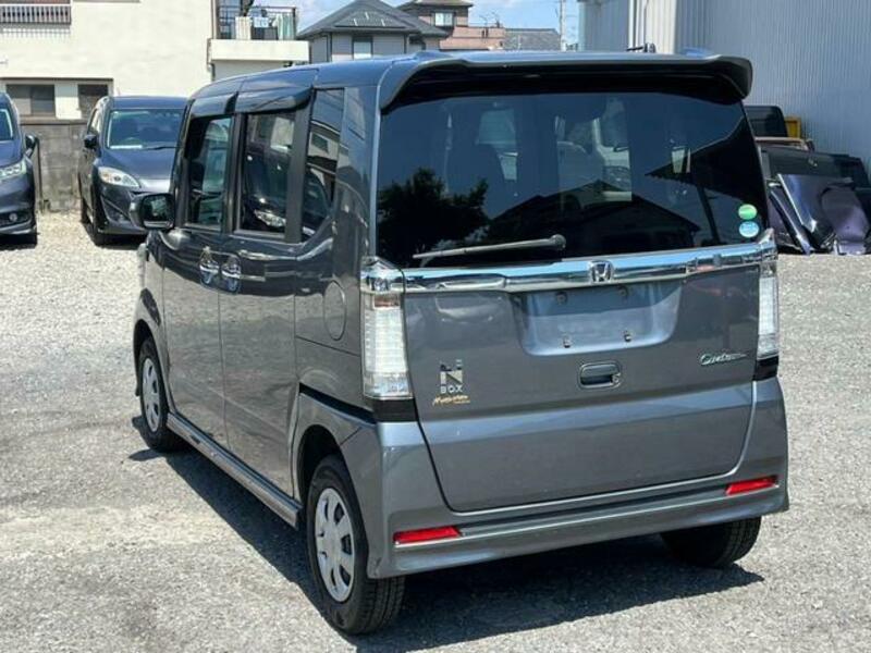 N BOX CUSTOM