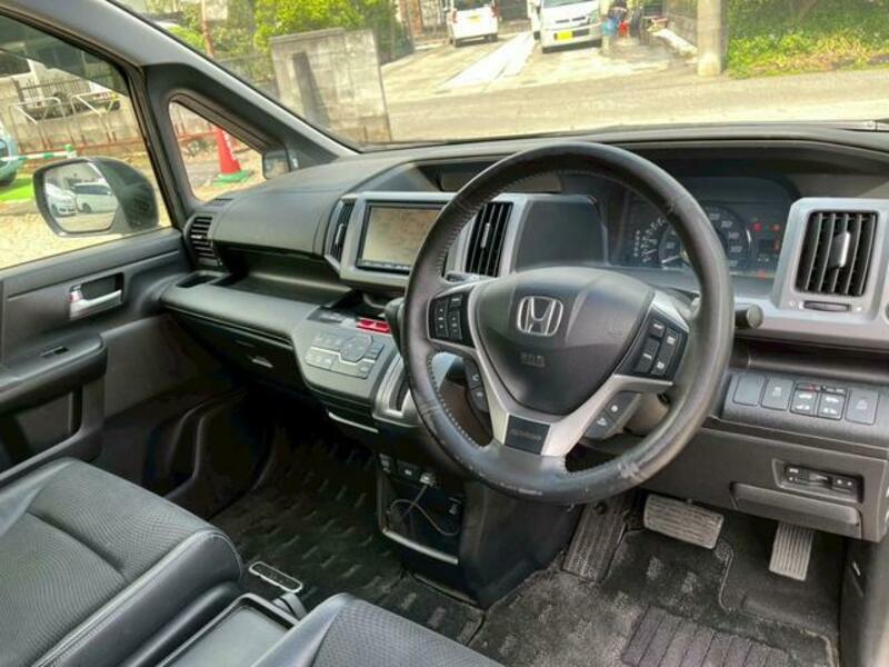 STEPWAGON SPADA