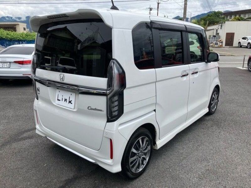 N BOX CUSTOM