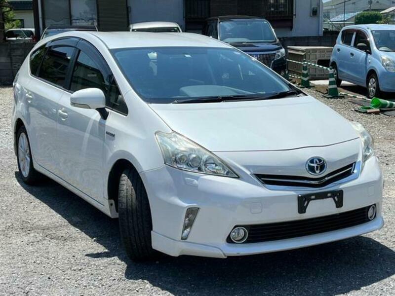 PRIUS ALPHA