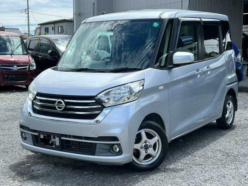NISSAN DAYZ ROOX