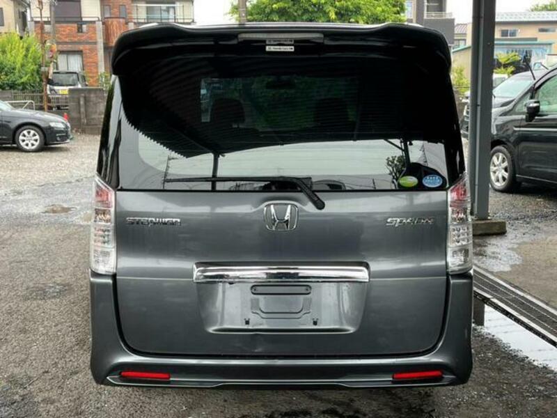 STEPWAGON SPADA