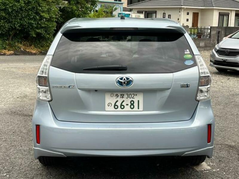 PRIUS ALPHA