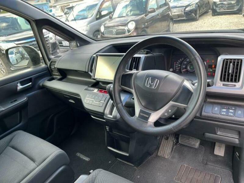 STEPWAGON SPADA