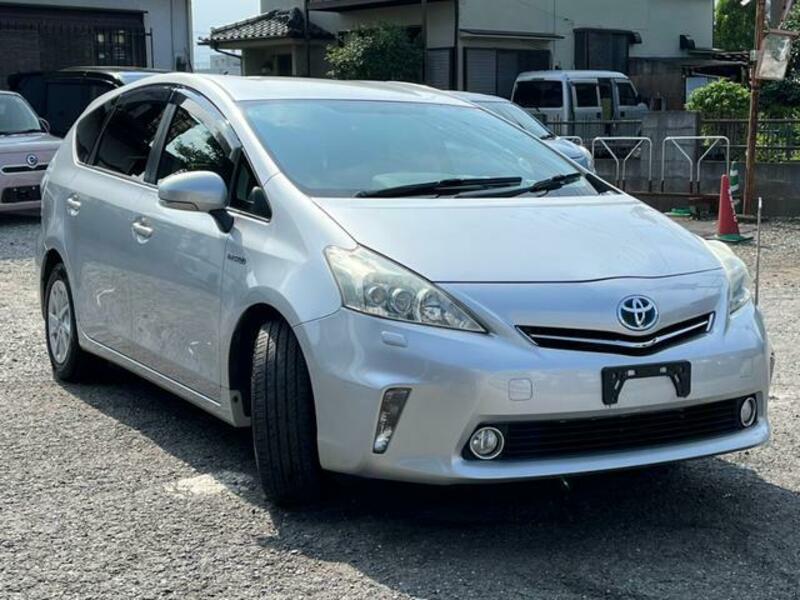 PRIUS ALPHA