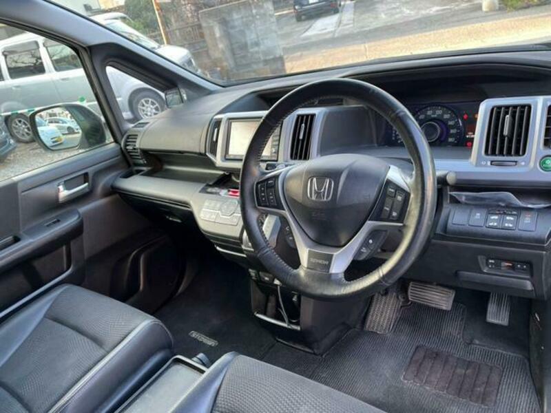 STEPWAGON SPADA