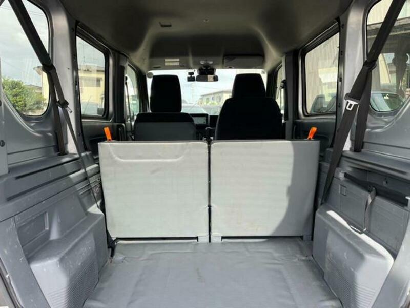 N-VAN