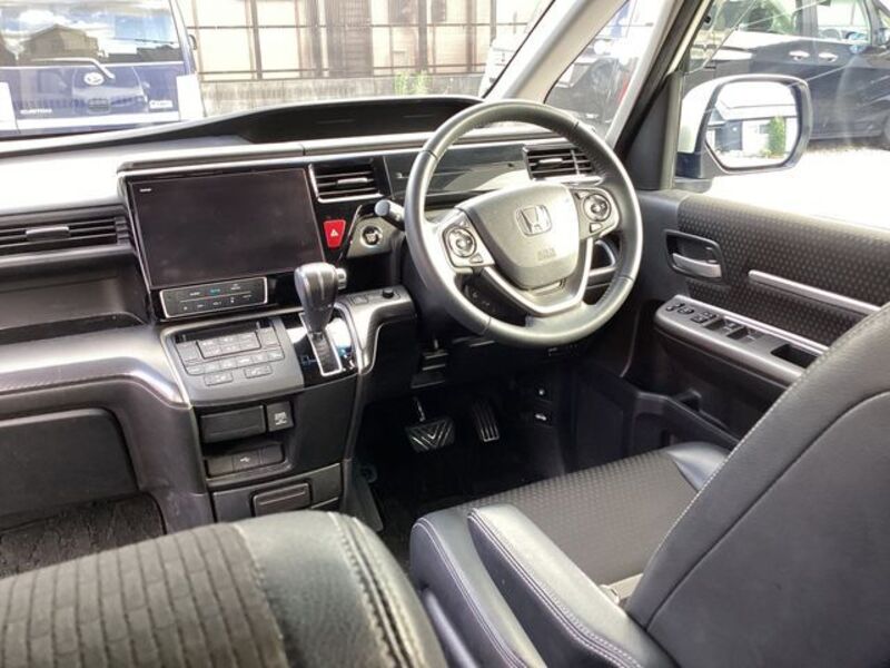 STEPWAGON SPADA