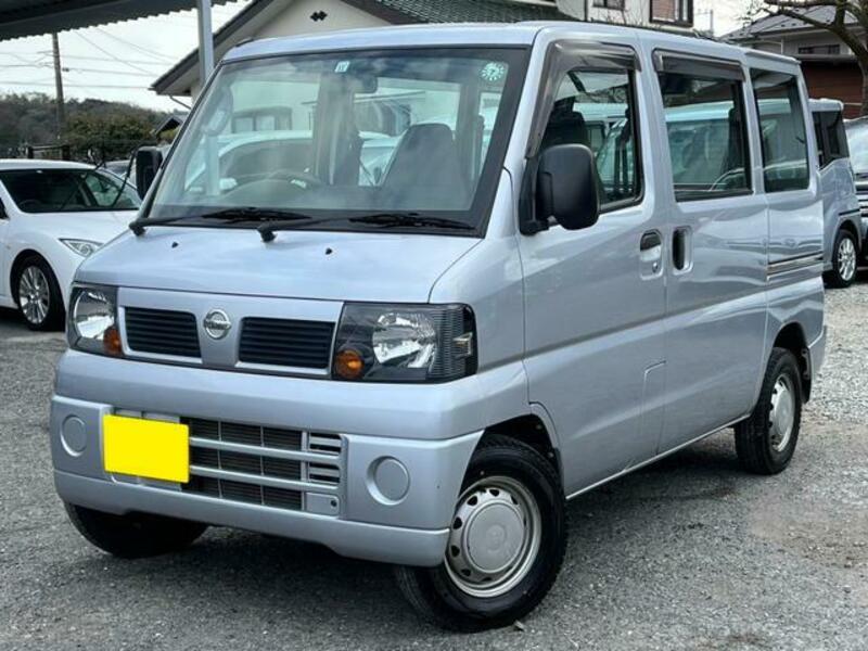 NISSAN CLIPPER VAN