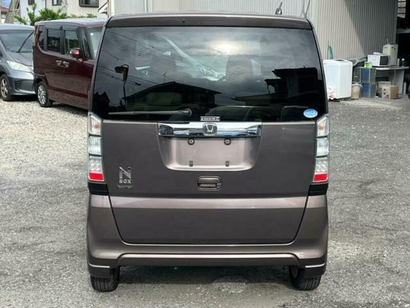 N BOX