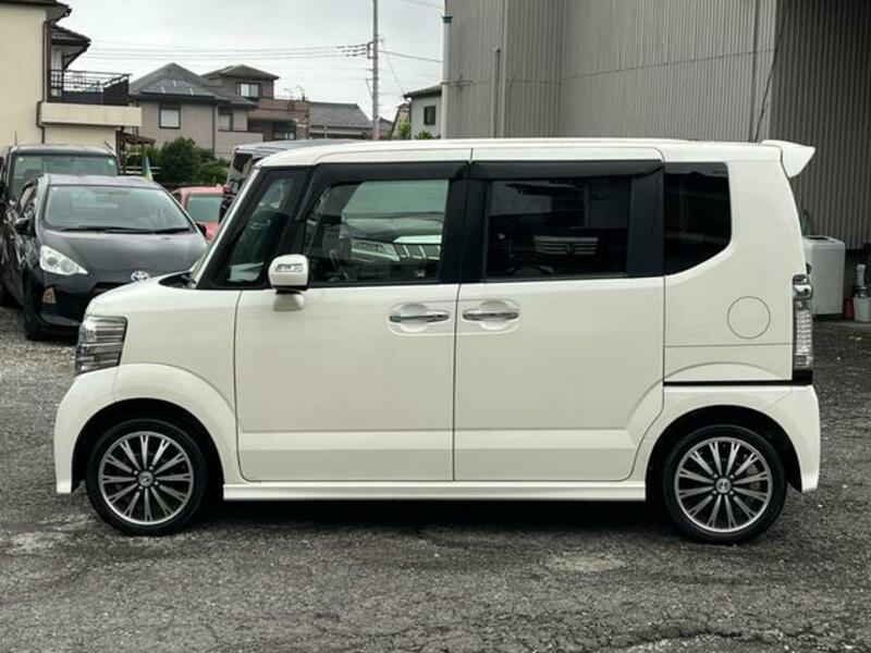 N BOX CUSTOM
