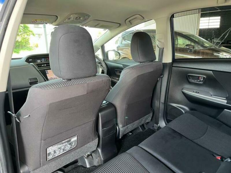 PRIUS ALPHA