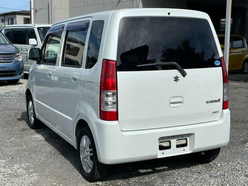 WAGON R
