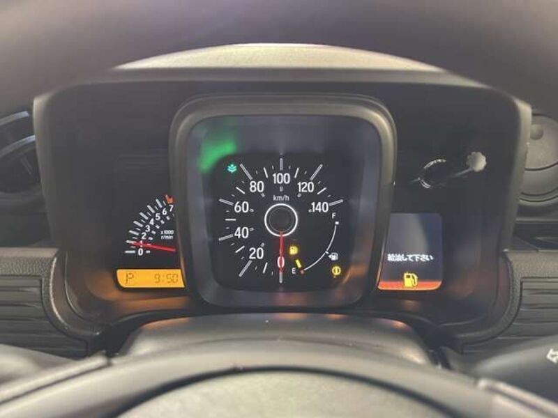 N-VAN