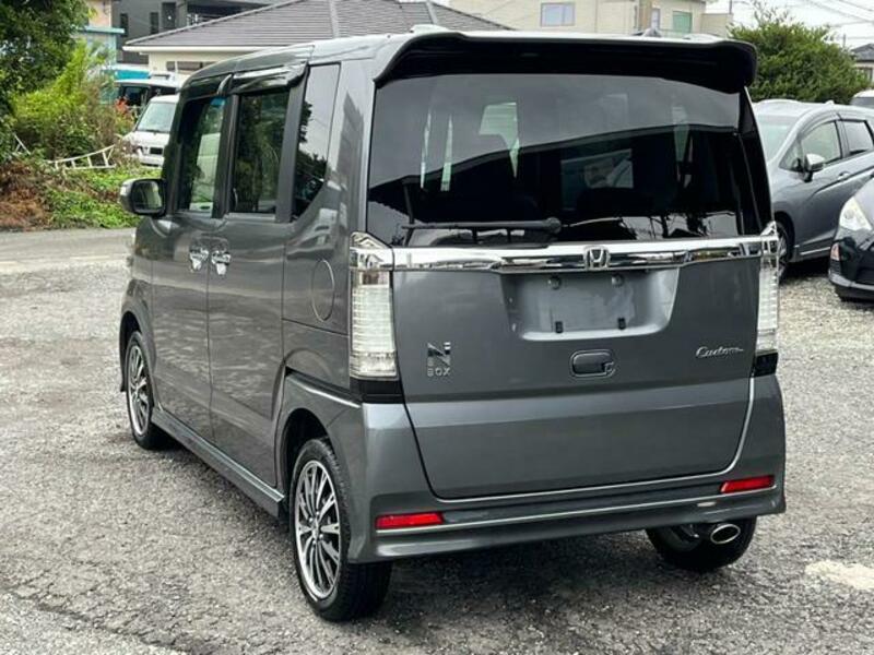 N BOX CUSTOM