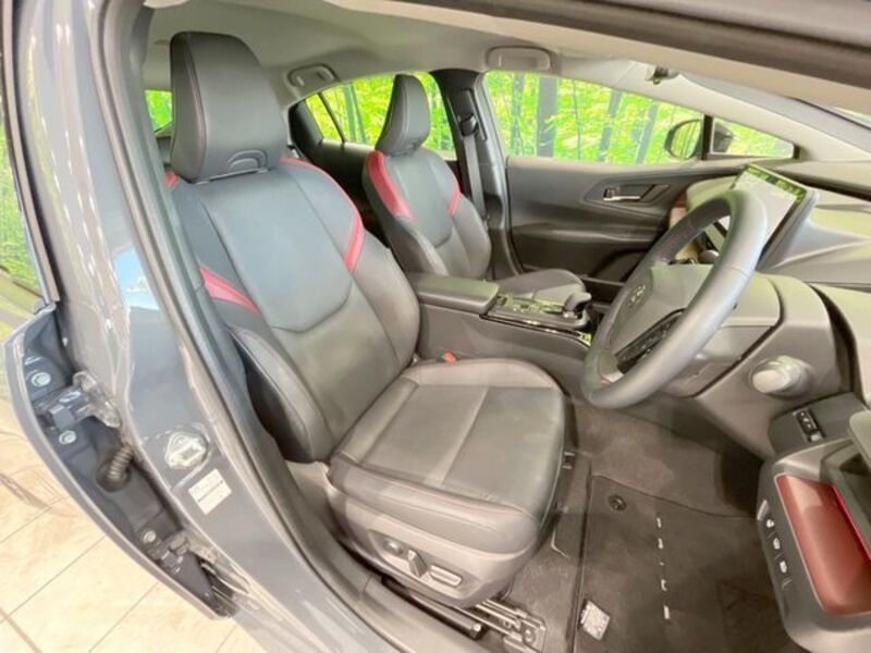 PRIUS PHV