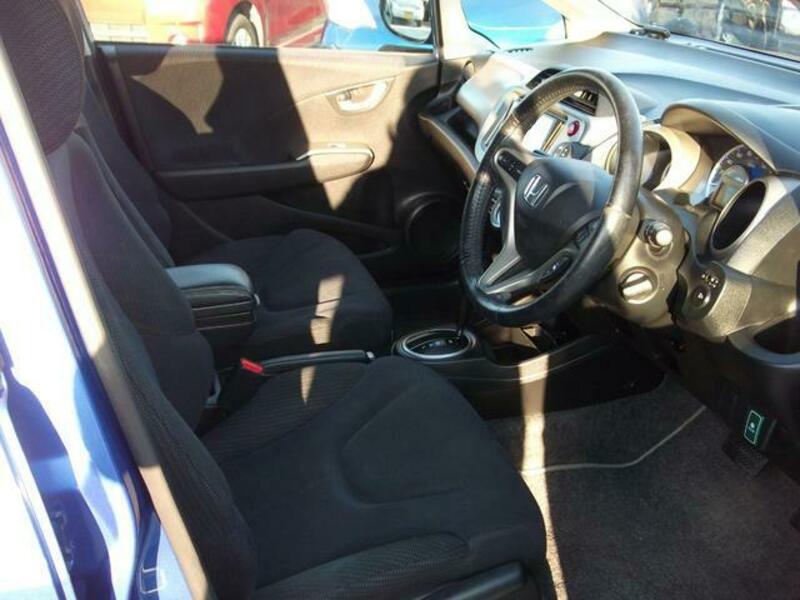 FIT HYBRID