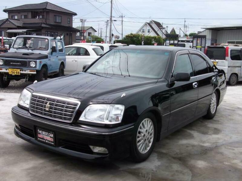 TOYOTA CROWN