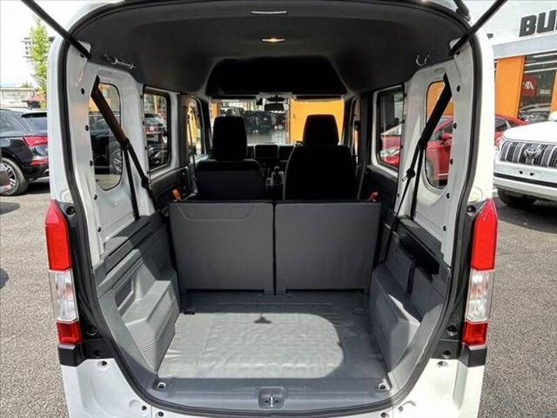 N-VAN