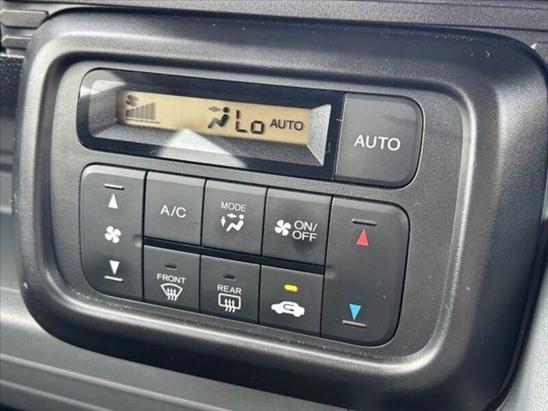 N-VAN