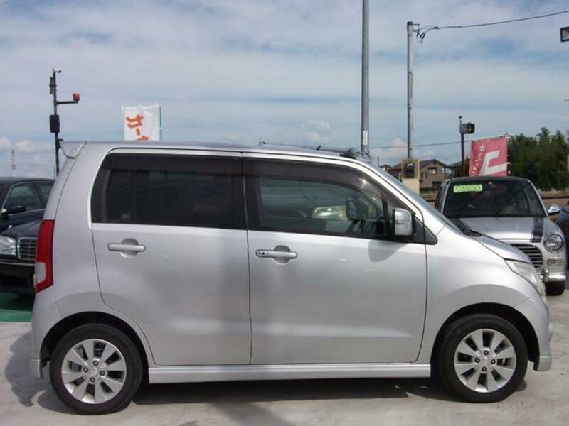 WAGON R