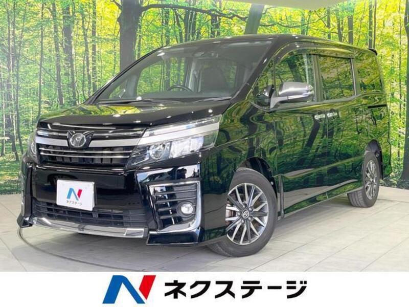 TOYOTA VOXY