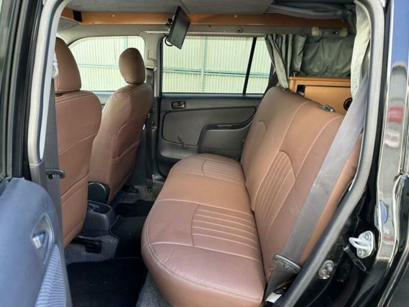 SUCCEED VAN