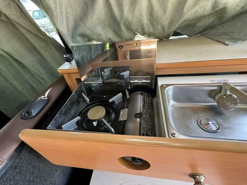 SUCCEED VAN