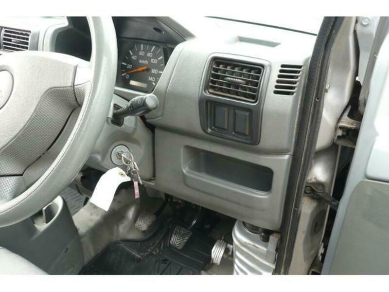 MINICAB VAN
