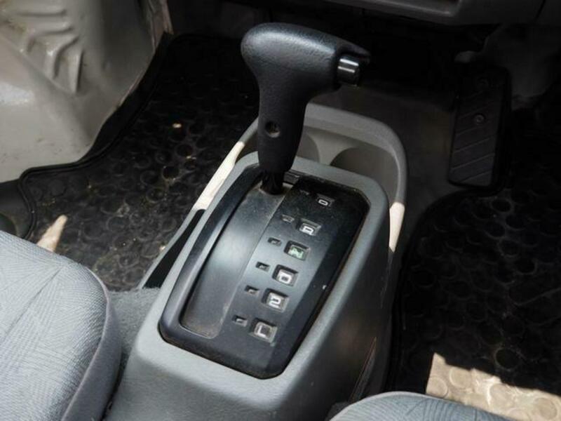 CLIPPER TRUCK