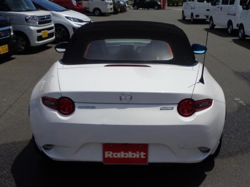 ROADSTER
