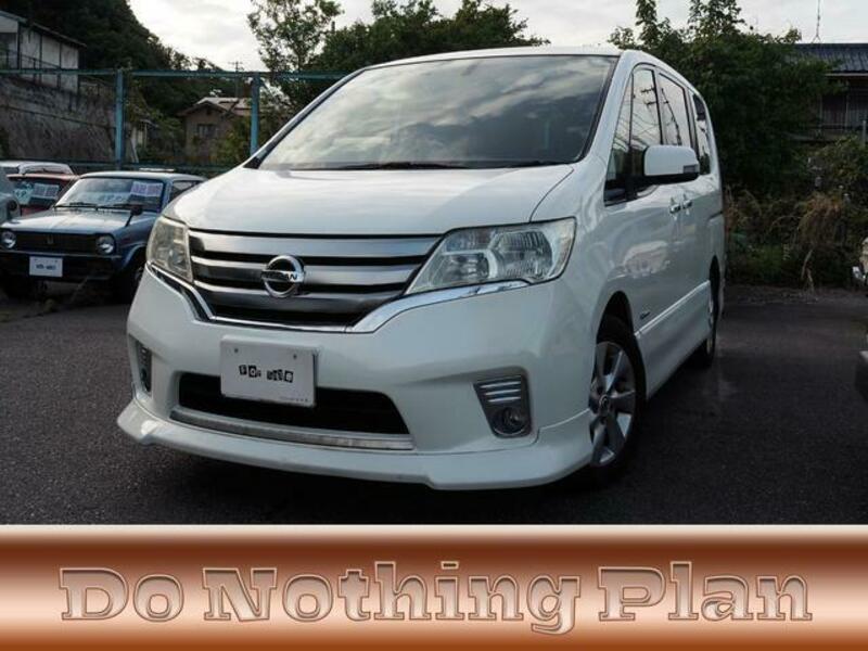 NISSAN SERENA