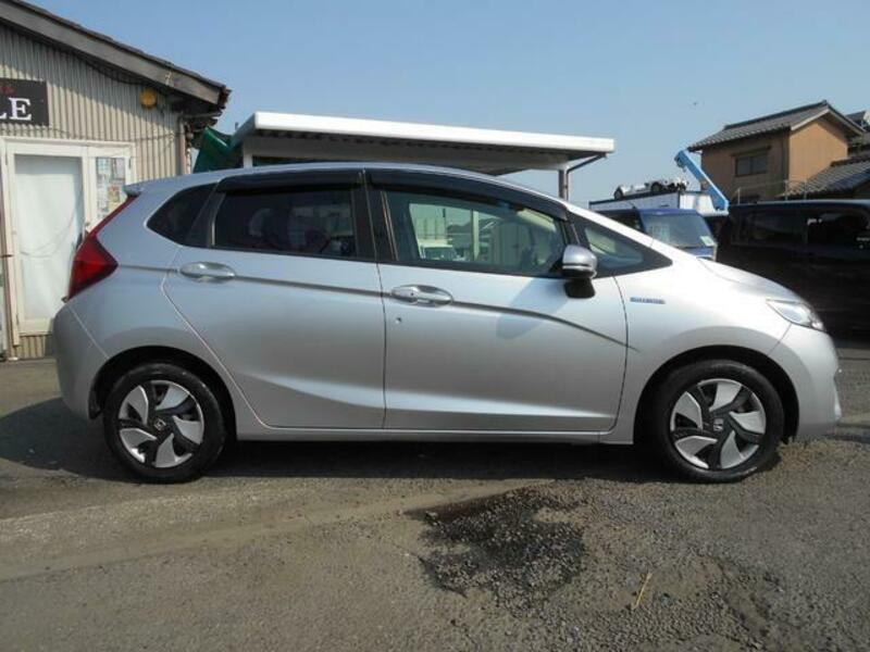 FIT HYBRID