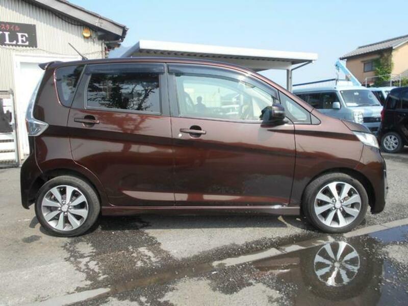 EK CUSTOM