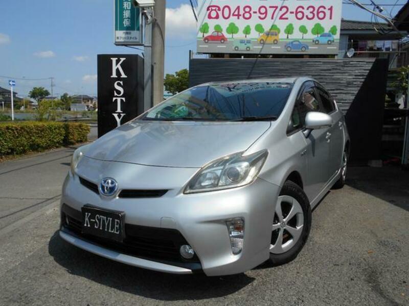 TOYOTA PRIUS
