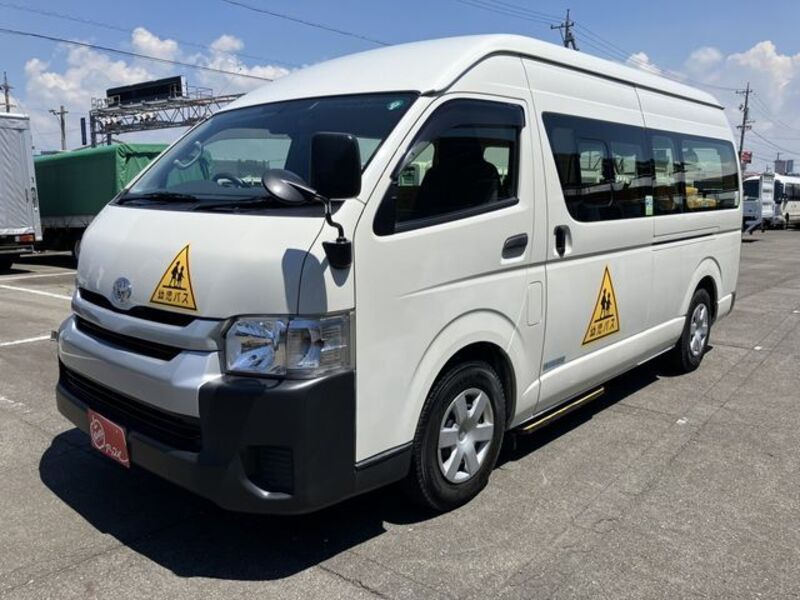 HIACE COMMUTER-0