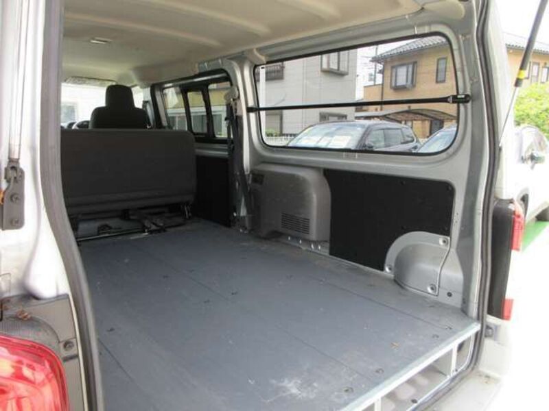 NV350 CARAVAN