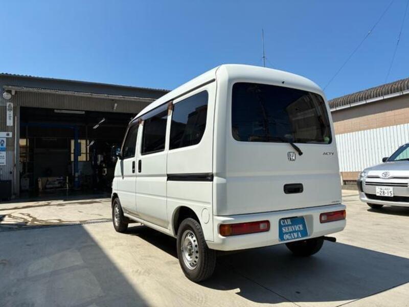 ACTY VAN