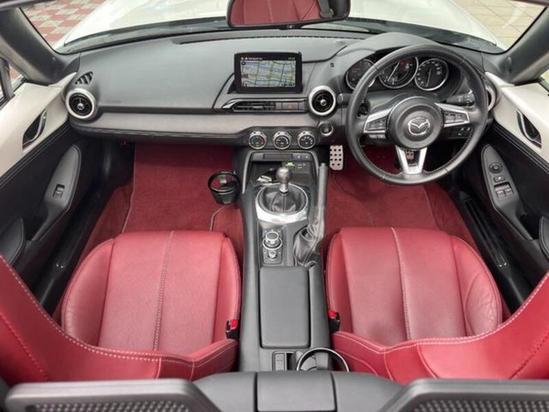 ROADSTER