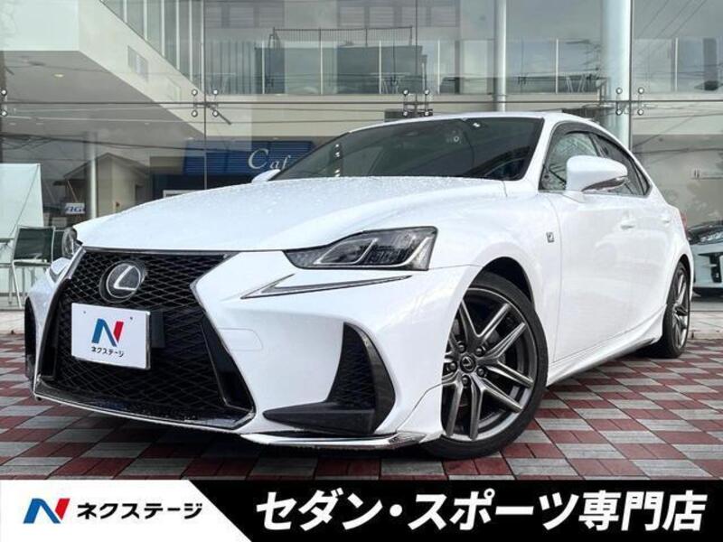 LEXUS IS