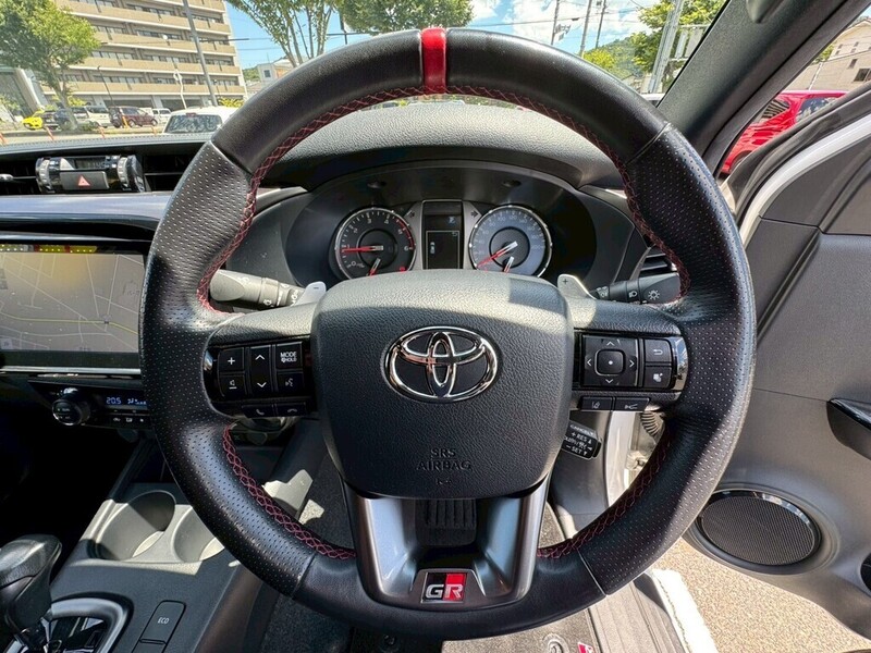 HILUX